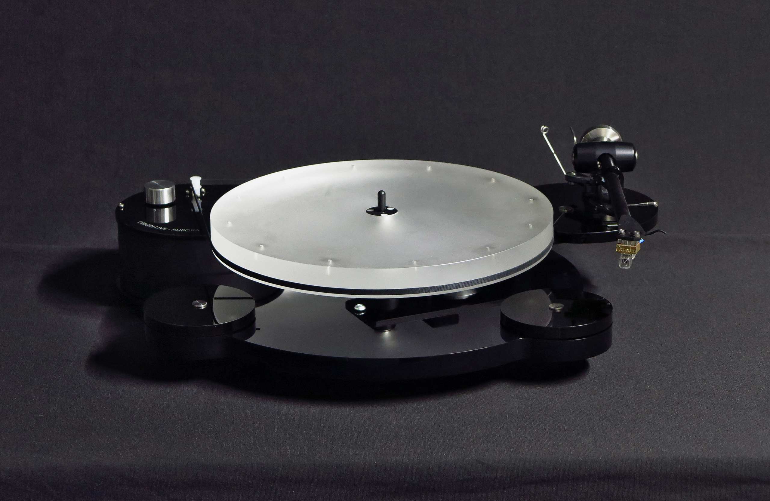 Origin Live Hi-Fi Aurora Turntable fro analogue audio vinyl playback on record player fitted with onyx tonearm
