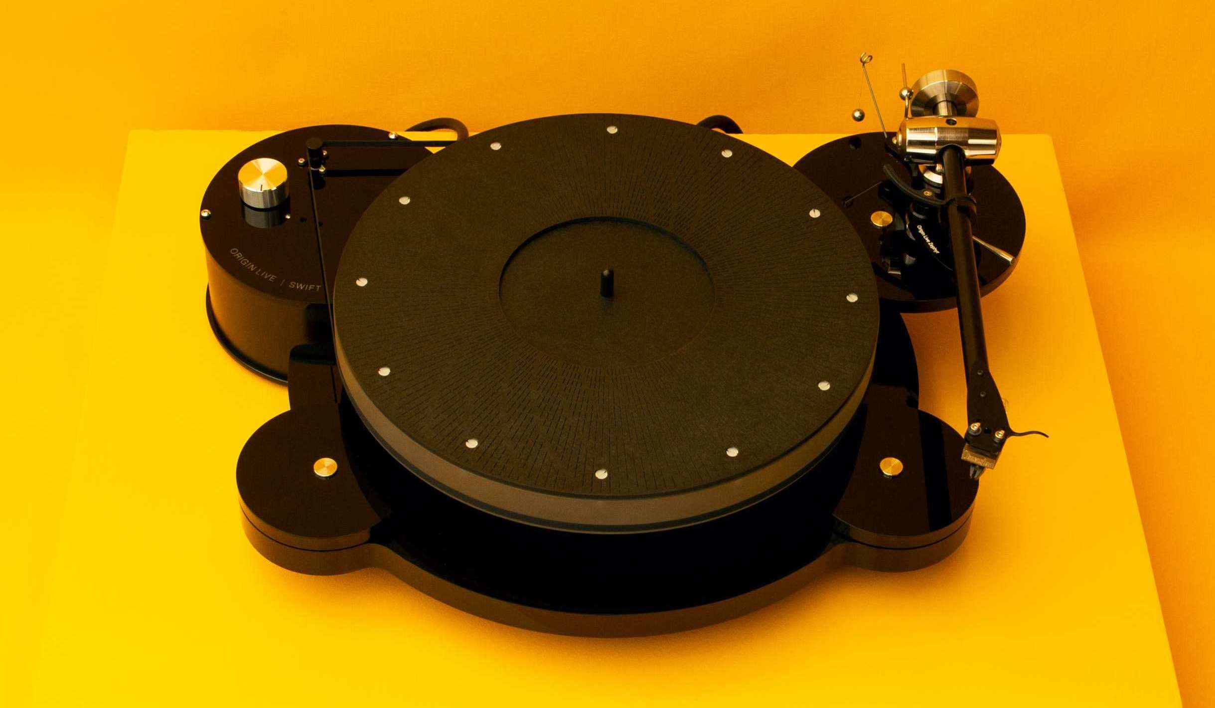 Best Turntable under £2500 Swift by Origin Live low resonance audiophile hi-fi rigid suspension