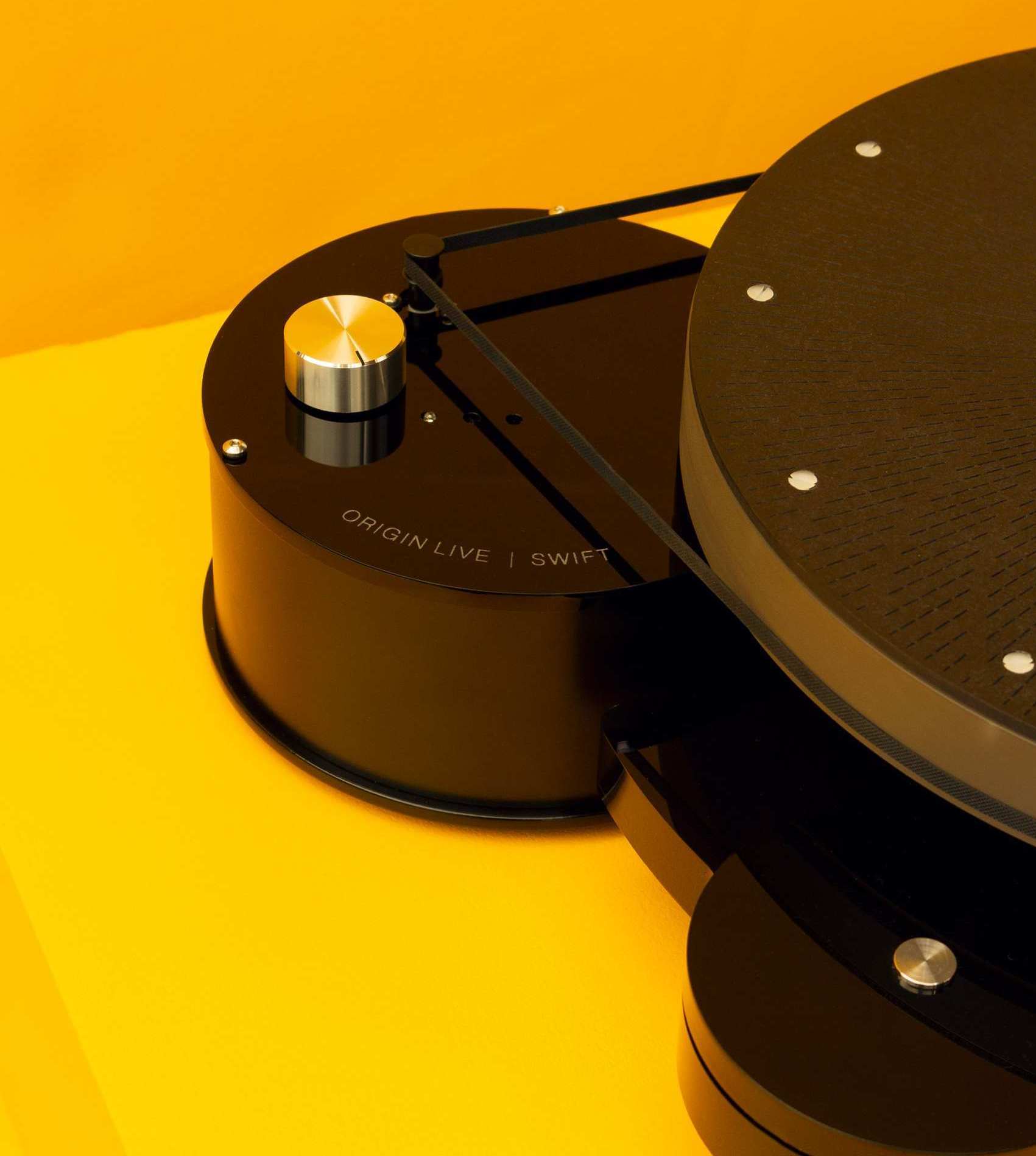 Swift Turntable what Hi-Fi? Which motor power supply super stable speed high performance hi-fi audiophile