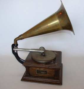 invention of the tonearm gramophone emil berliner eldridge johnson origin live award winning